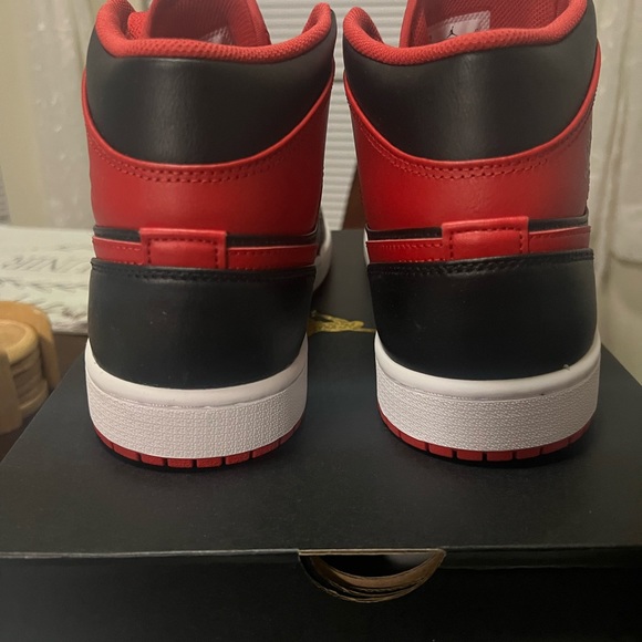 Air Jordan 1 Mid men’s size 11 new - Picture 6 of 8